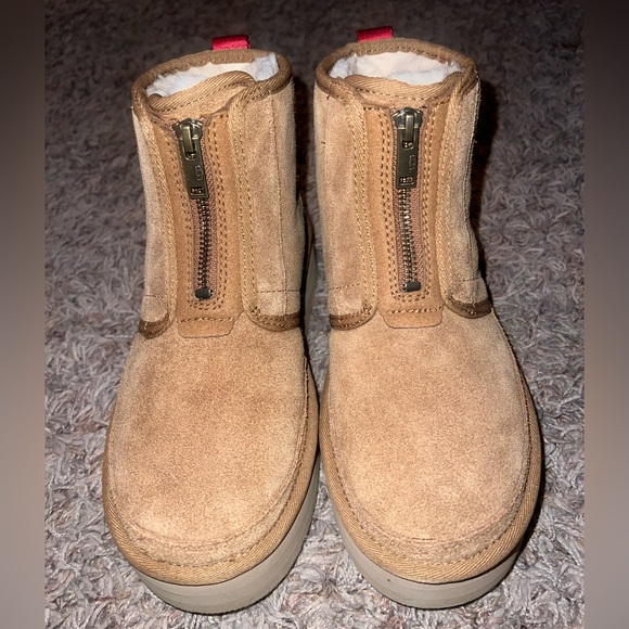 UGG Neumel Platform Zip Suede - Picture 2 of 5